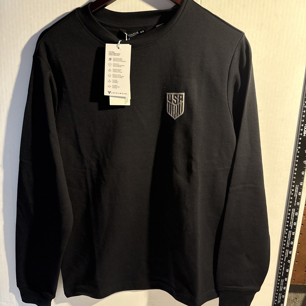Levelwear Team USA Luxe Signature Knit Ls NWT Men's XS Black Noir‎ Olympics